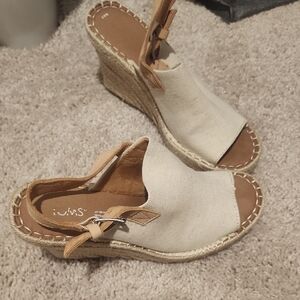 Women's Cream Wedge Sandals